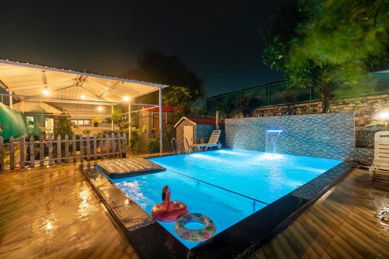 Nysa Villa Igatpuri Exteriör bild