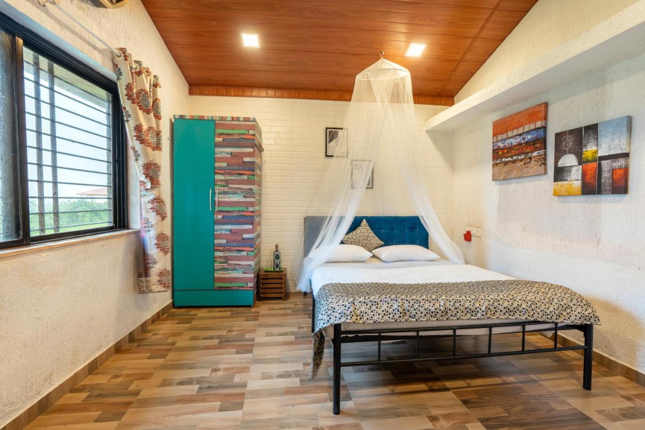 Nysa Villa Igatpuri Exteriör bild