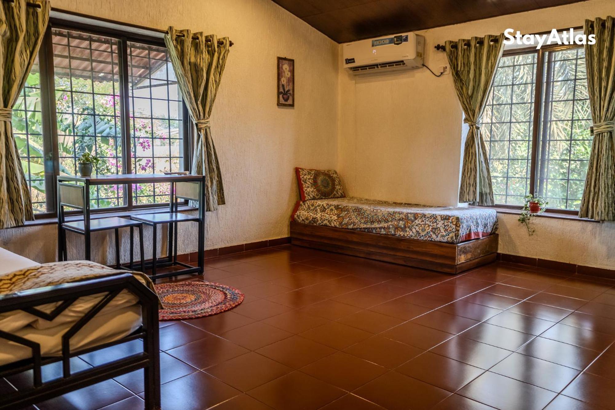 Nysa Villa Igatpuri Exteriör bild