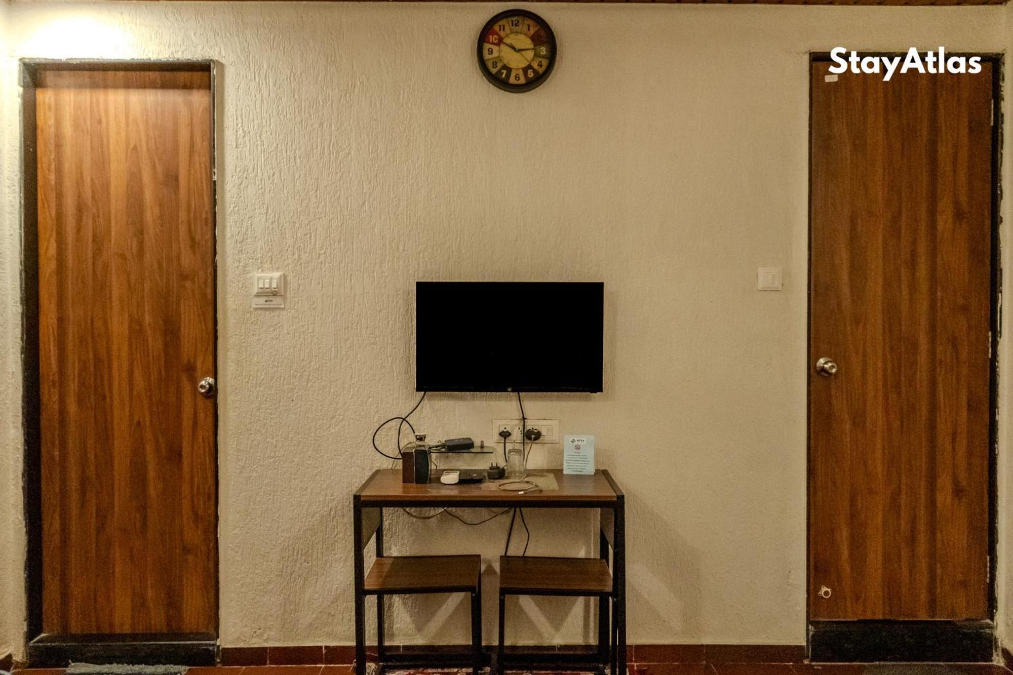 Nysa Villa Igatpuri Exteriör bild