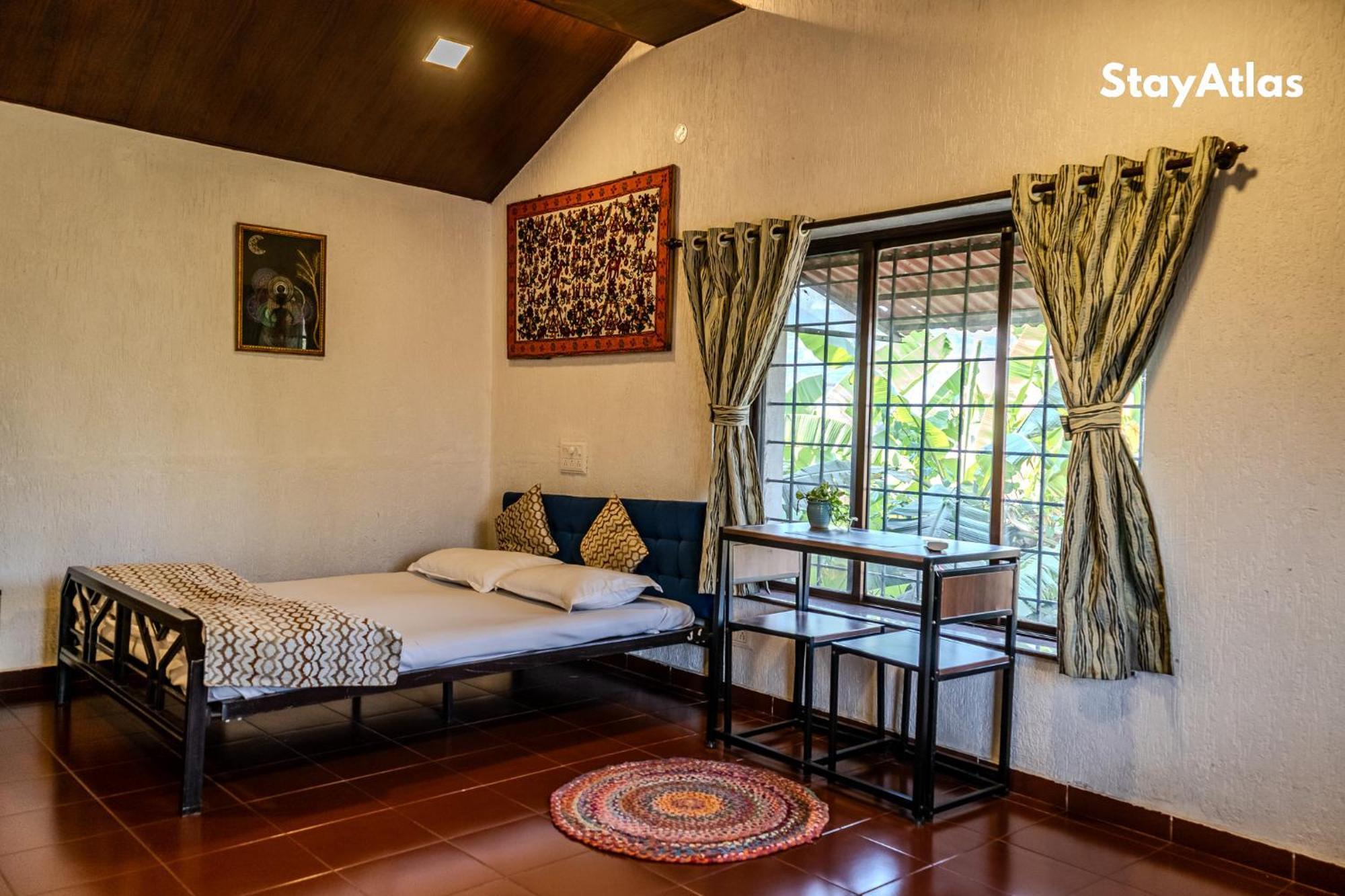 Nysa Villa Igatpuri Exteriör bild