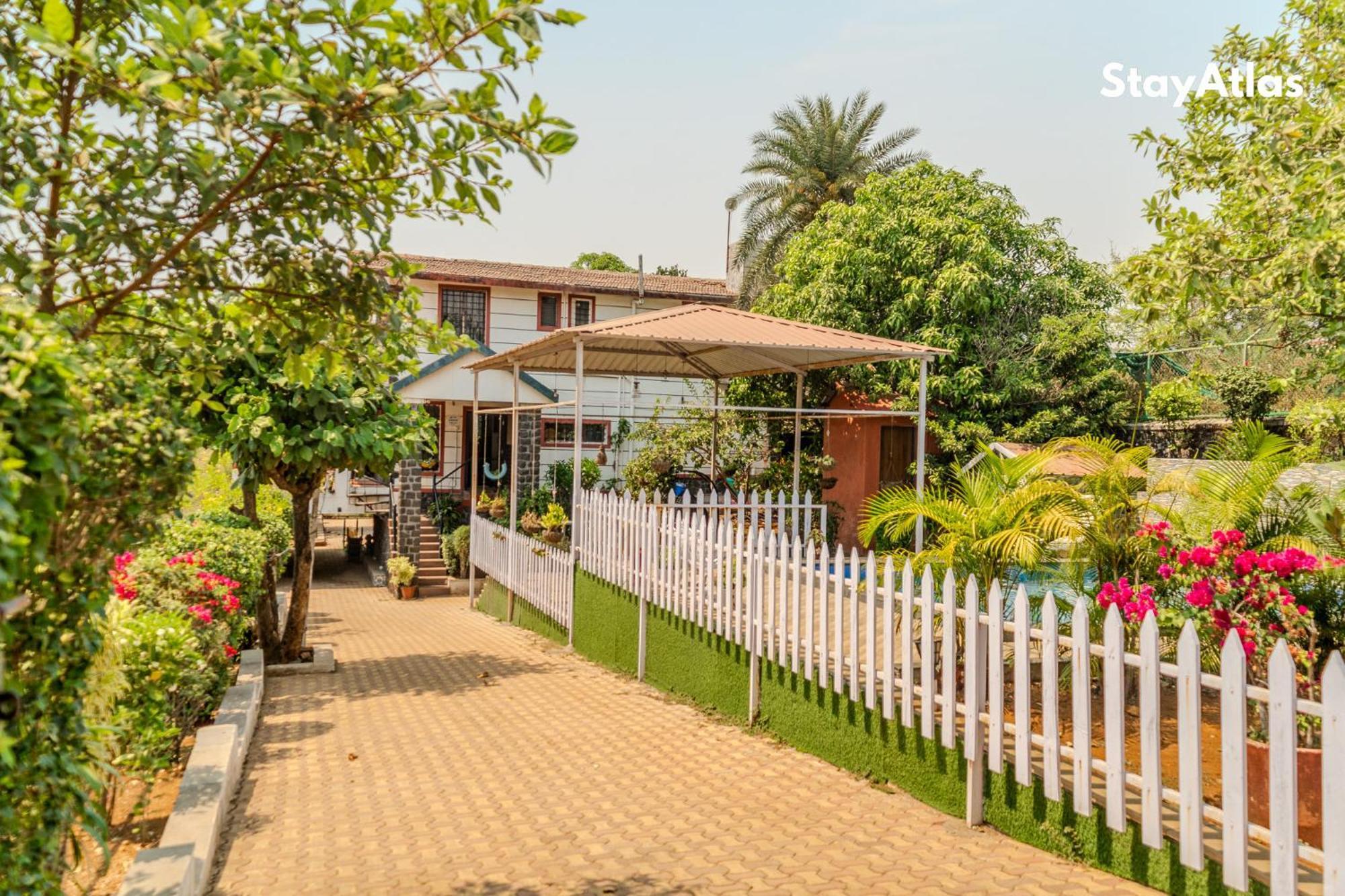 Nysa Villa Igatpuri Exteriör bild