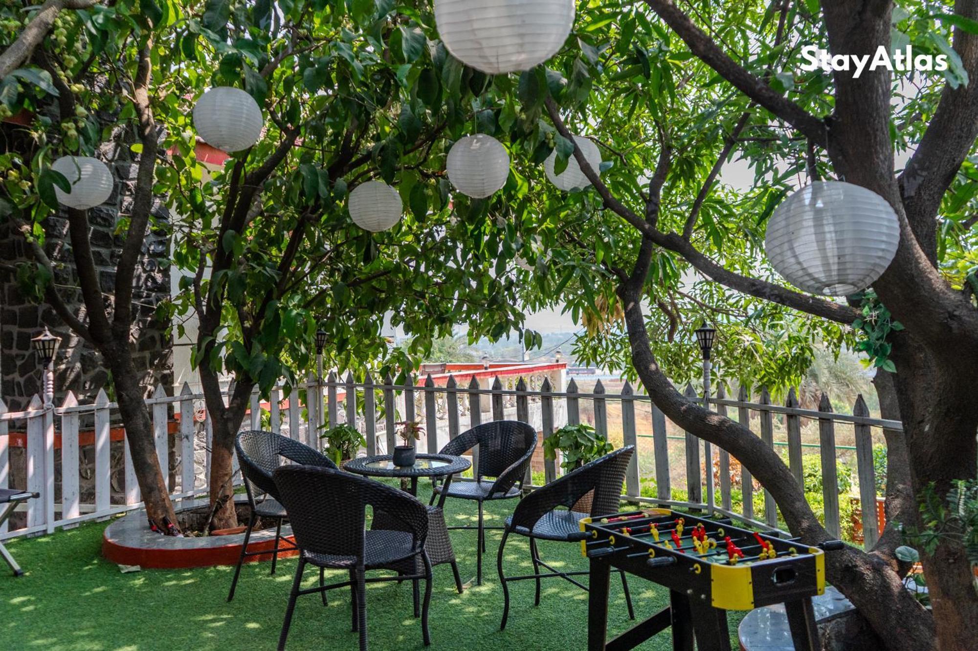 Nysa Villa Igatpuri Exteriör bild