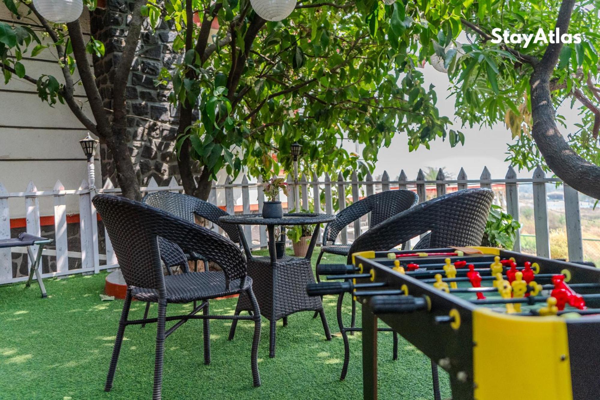 Nysa Villa Igatpuri Exteriör bild