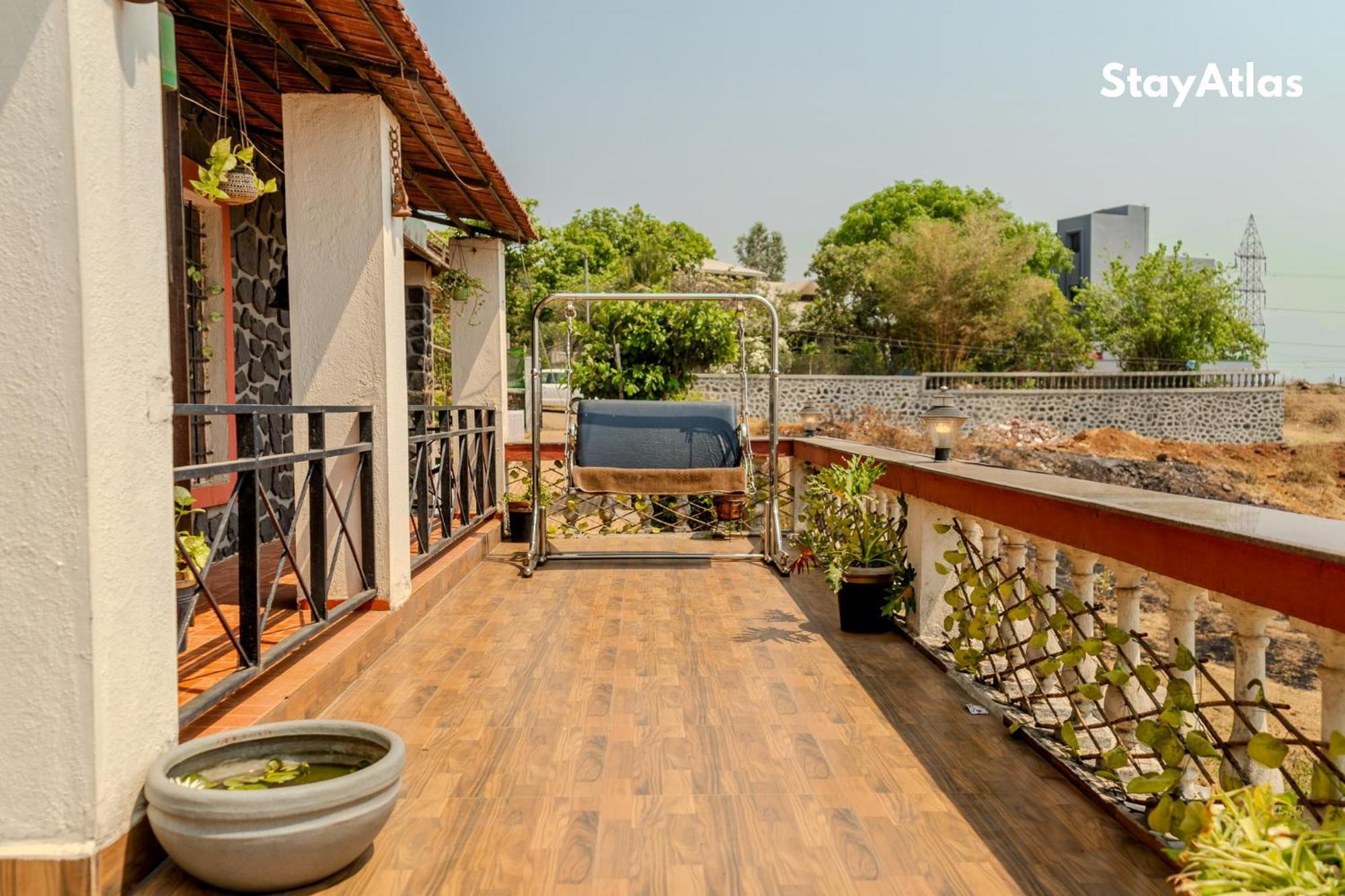 Nysa Villa Igatpuri Exteriör bild